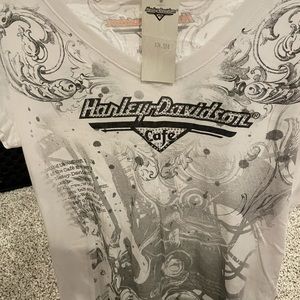 Large white V-neck Harley Davidson Tee